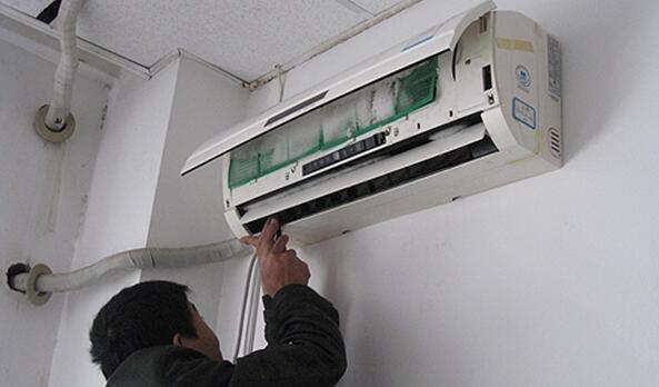 中央空调室内外机清洗—中央空调室内外机清洗保养的必要性